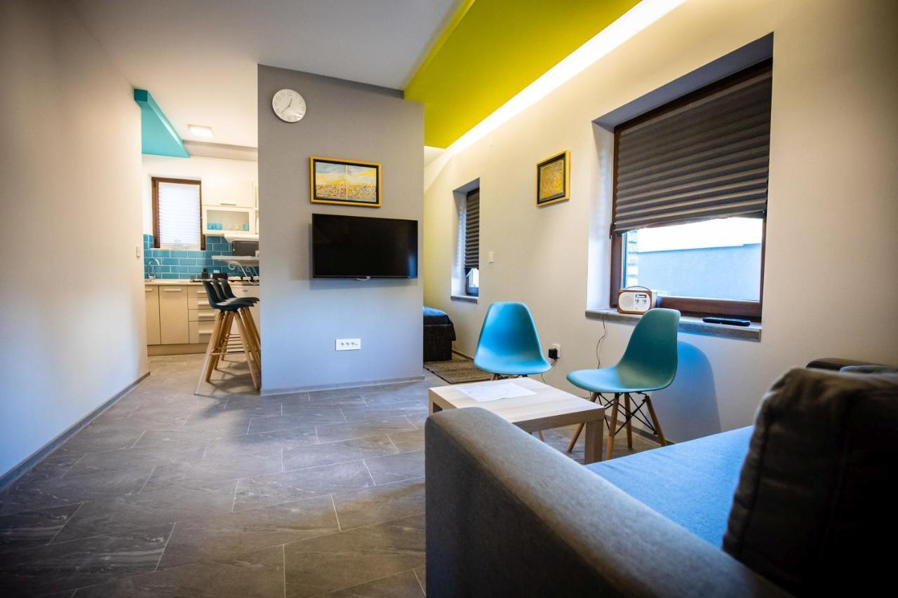 Gray Brick Apartment Суботица Екстериор снимка