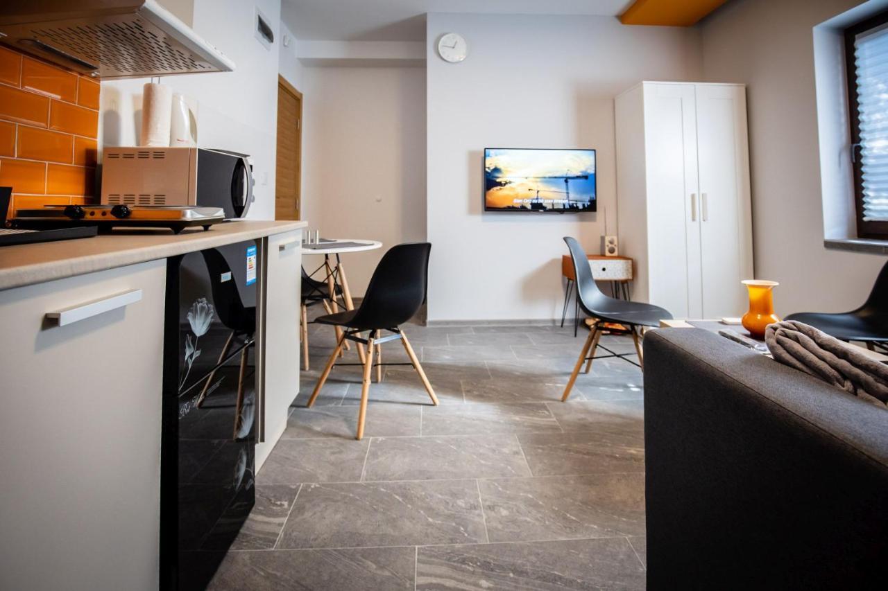 Gray Brick Apartment Суботица Екстериор снимка