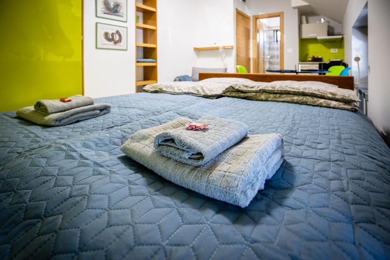 Gray Brick Apartment Суботица Екстериор снимка