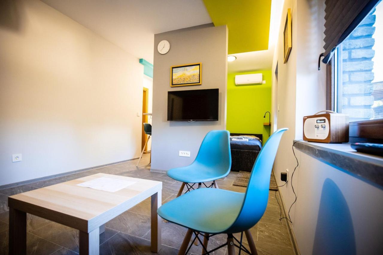 Gray Brick Apartment Суботица Екстериор снимка