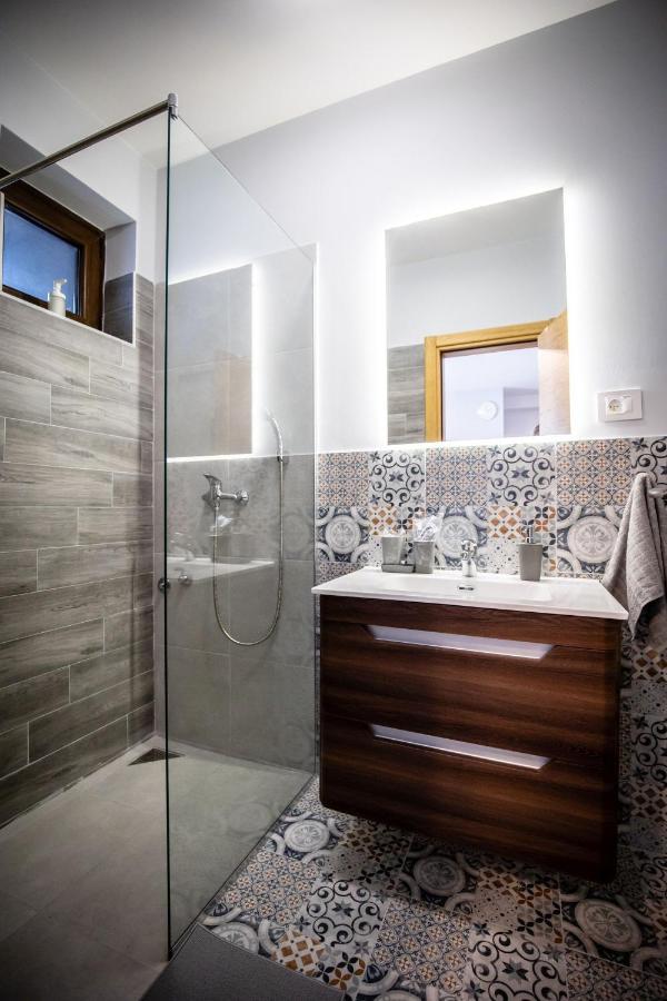 Gray Brick Apartment Суботица Екстериор снимка