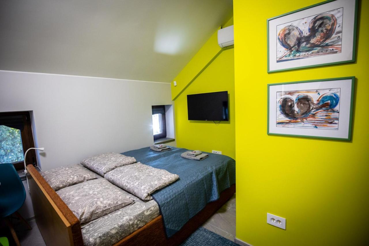 Gray Brick Apartment Суботица Екстериор снимка