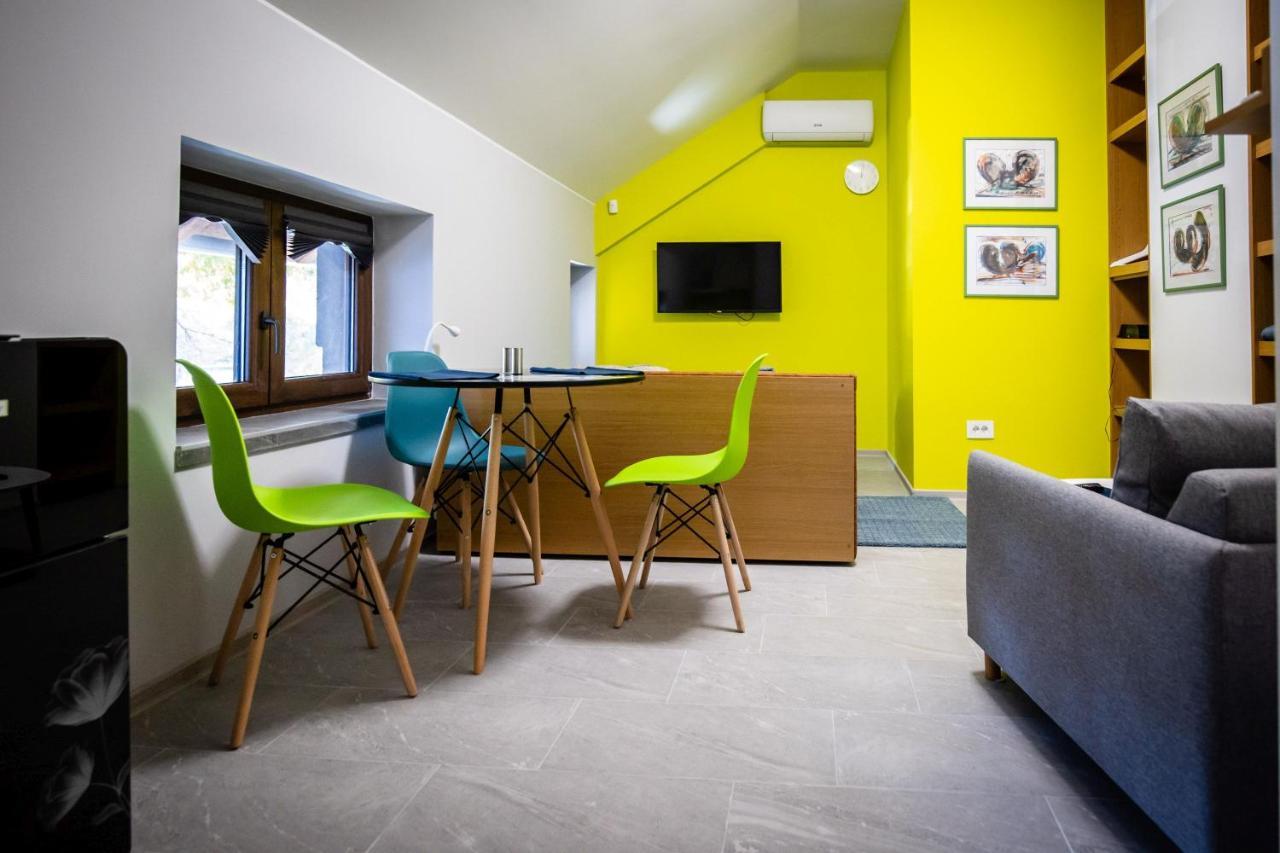 Gray Brick Apartment Суботица Екстериор снимка