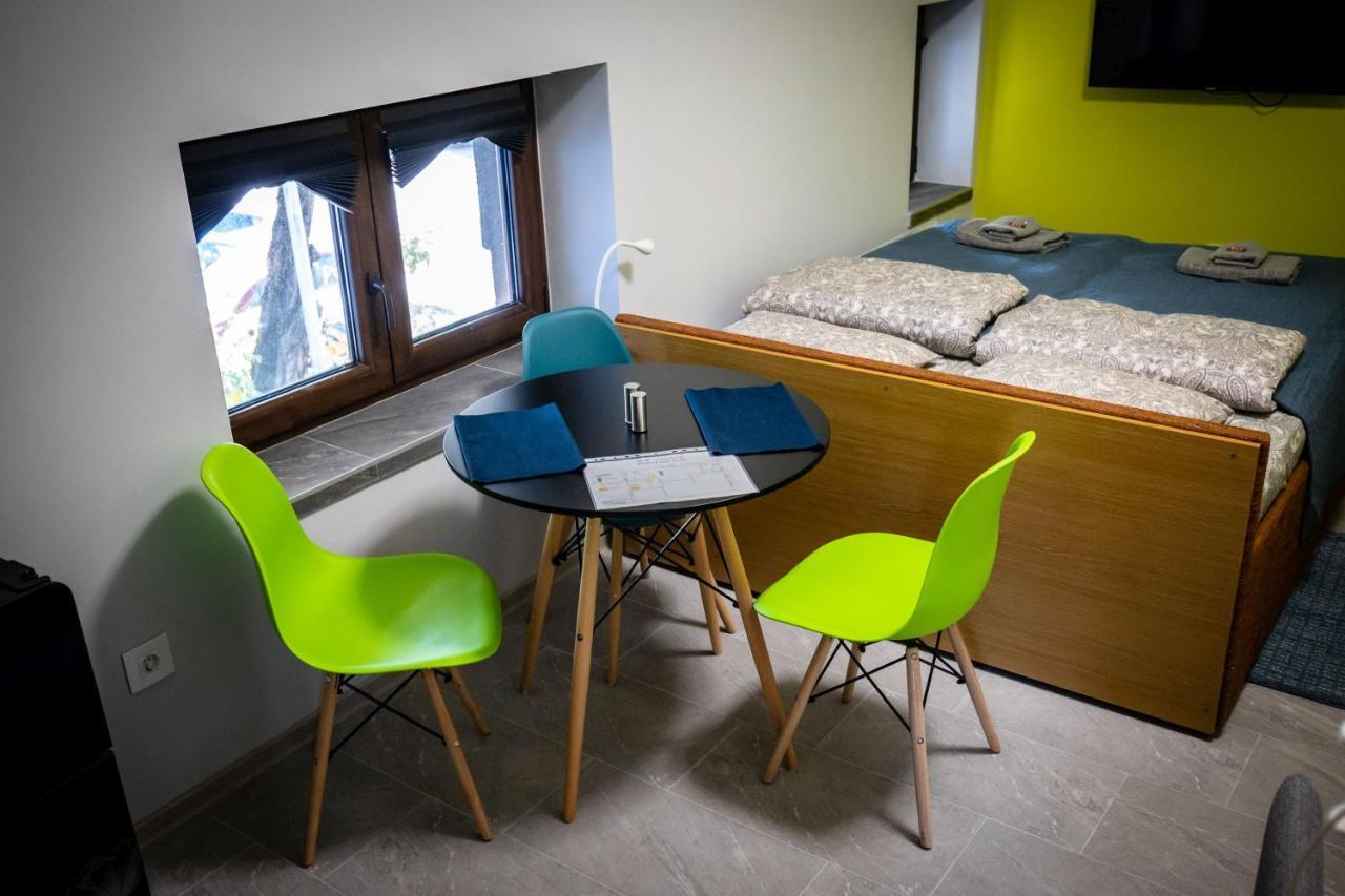 Gray Brick Apartment Суботица Екстериор снимка